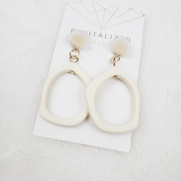 Geometric Drop Acrylic Earrings - Picture 2 of 3